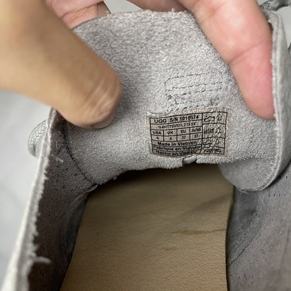 UGG Women's Tye Casual Leather Sneakers Size 6 Gray Treadlite S/N 1016674 - Picture 7 of 8